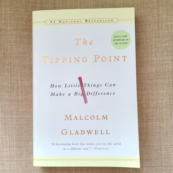 The Tipping Point by Malcom Gladwell - Picture 1 of 3